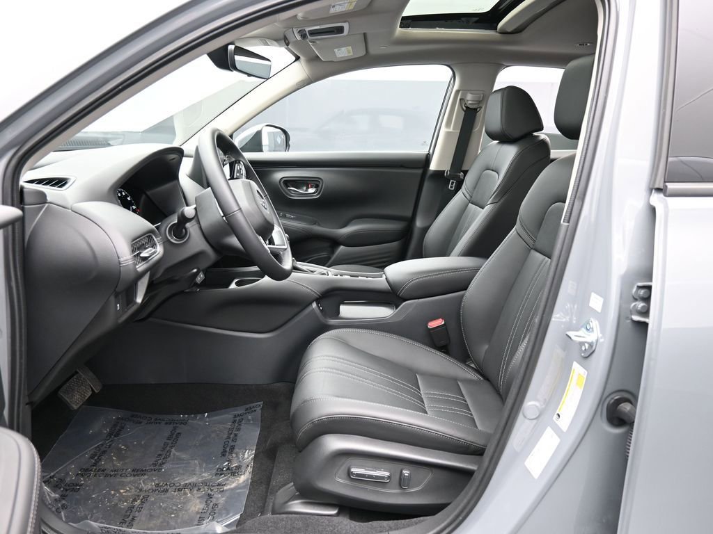 Certified 2026 Honda HR-V EX-L image 32