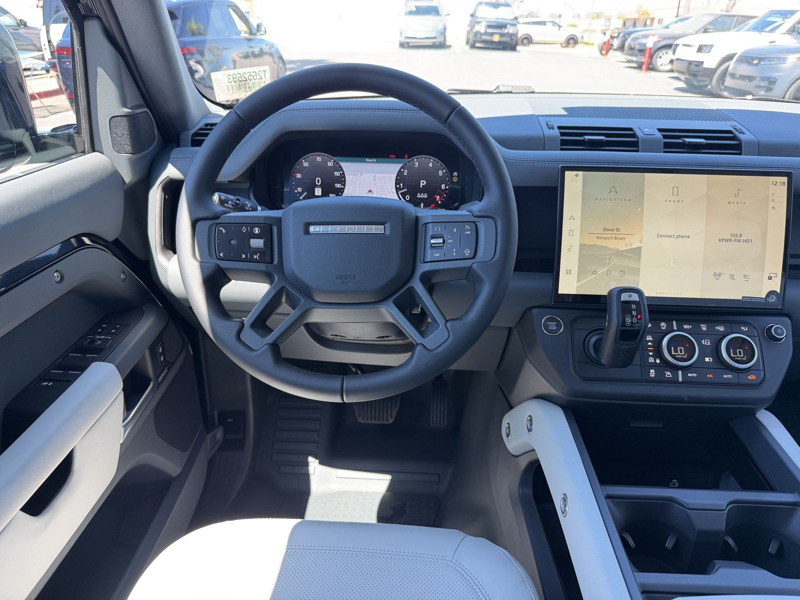 New 2026 Land Rover Defender 110 X-Dynamic SE AWD/4WD image 29