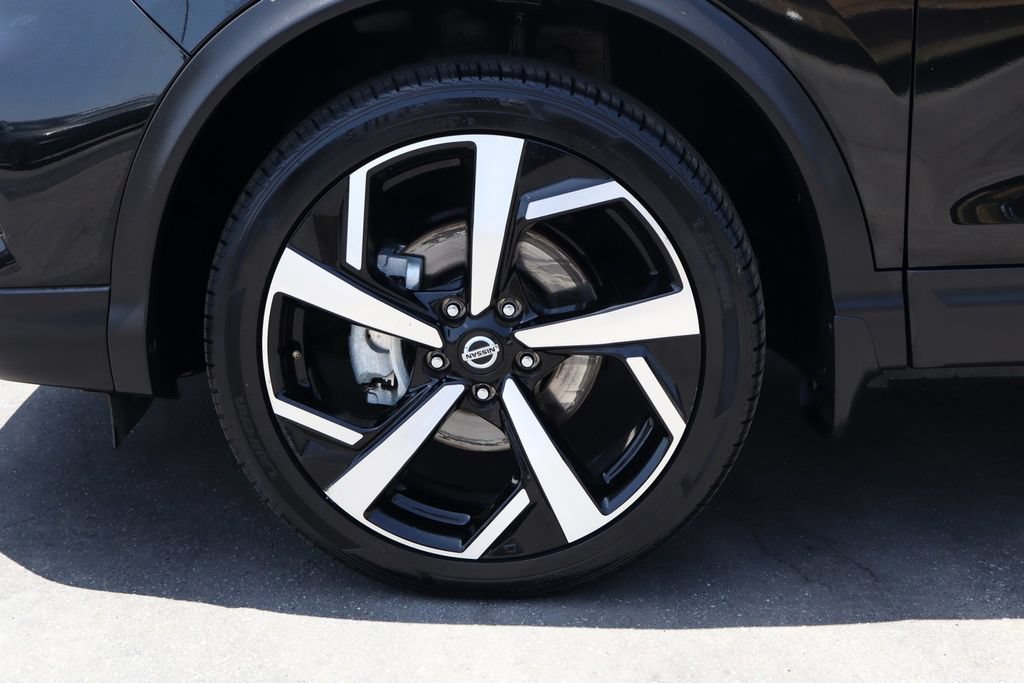 Used 2022 Nissan Rogue Sport SL w/ Premium Package AWD/4WD image 15