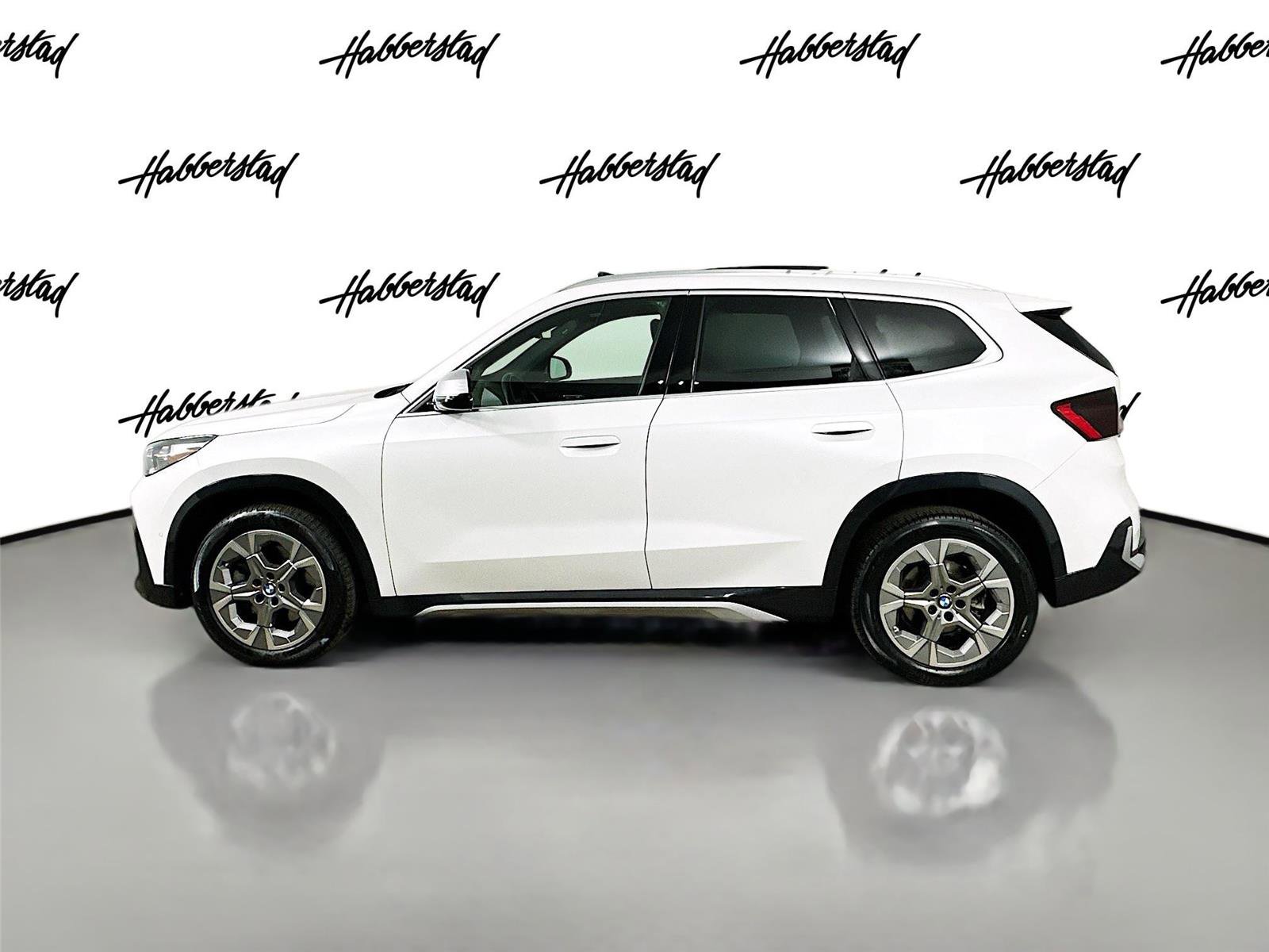 Certified 2023 BMW X1 xDrive28i w/ Convenience Package image 8