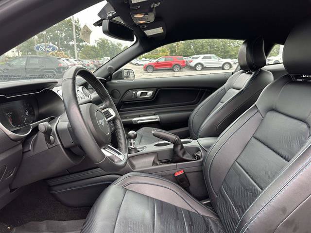Used 2018 Ford Mustang GT Premium w/ GT Performance Package RWD image 12