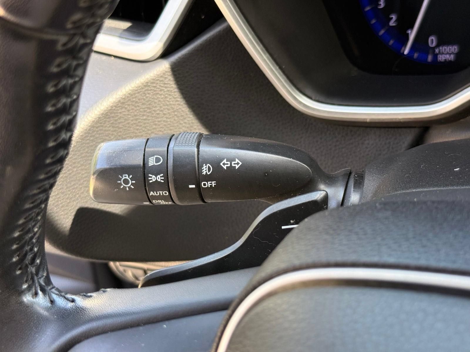 Used 2019 Toyota Corolla XSE FWD image 35