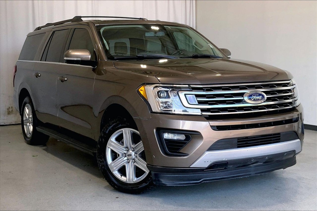 Used 2018 Ford Expedition Max XLT w/ Equipment Group 201A RWD image 34