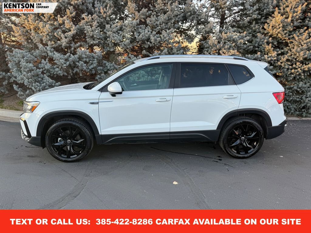 Used 2022 Volkswagen Taos SE image 3