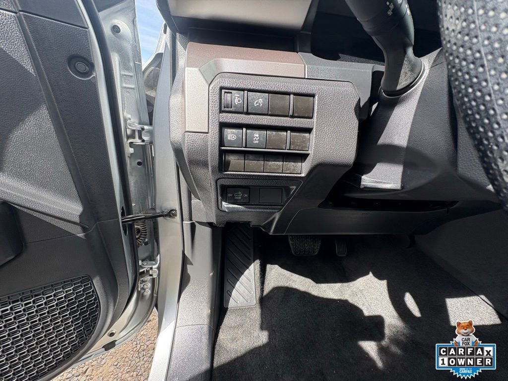 Used 2024 Toyota Tacoma SR5 AWD/4WD image 16