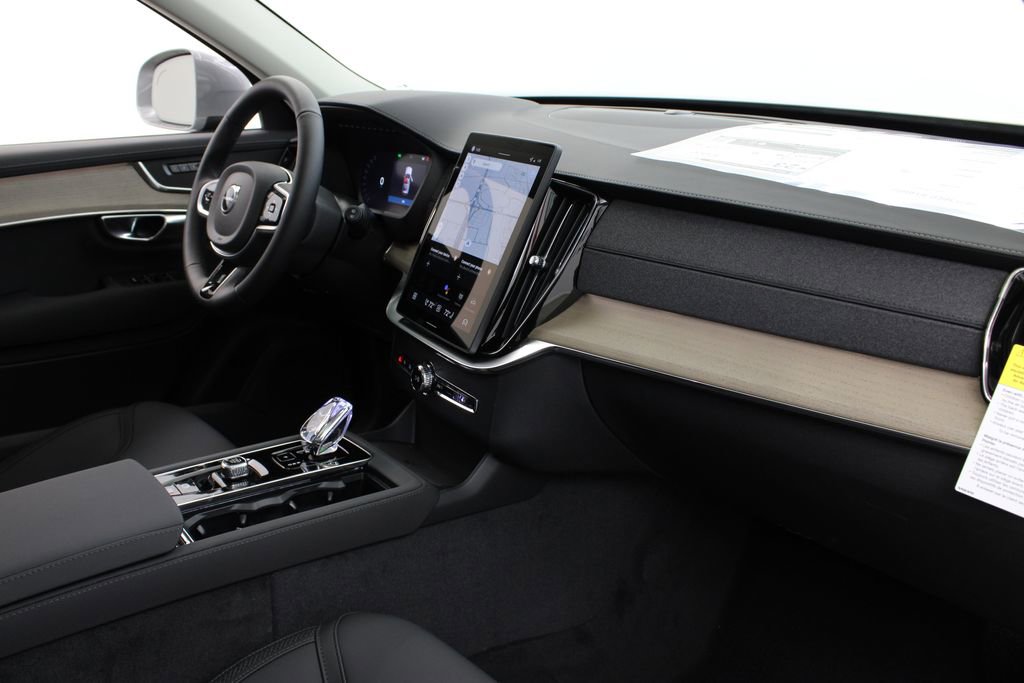 New 2026 Volvo XC90 B6 Plus w/ Protection Package AWD/4WD image 26