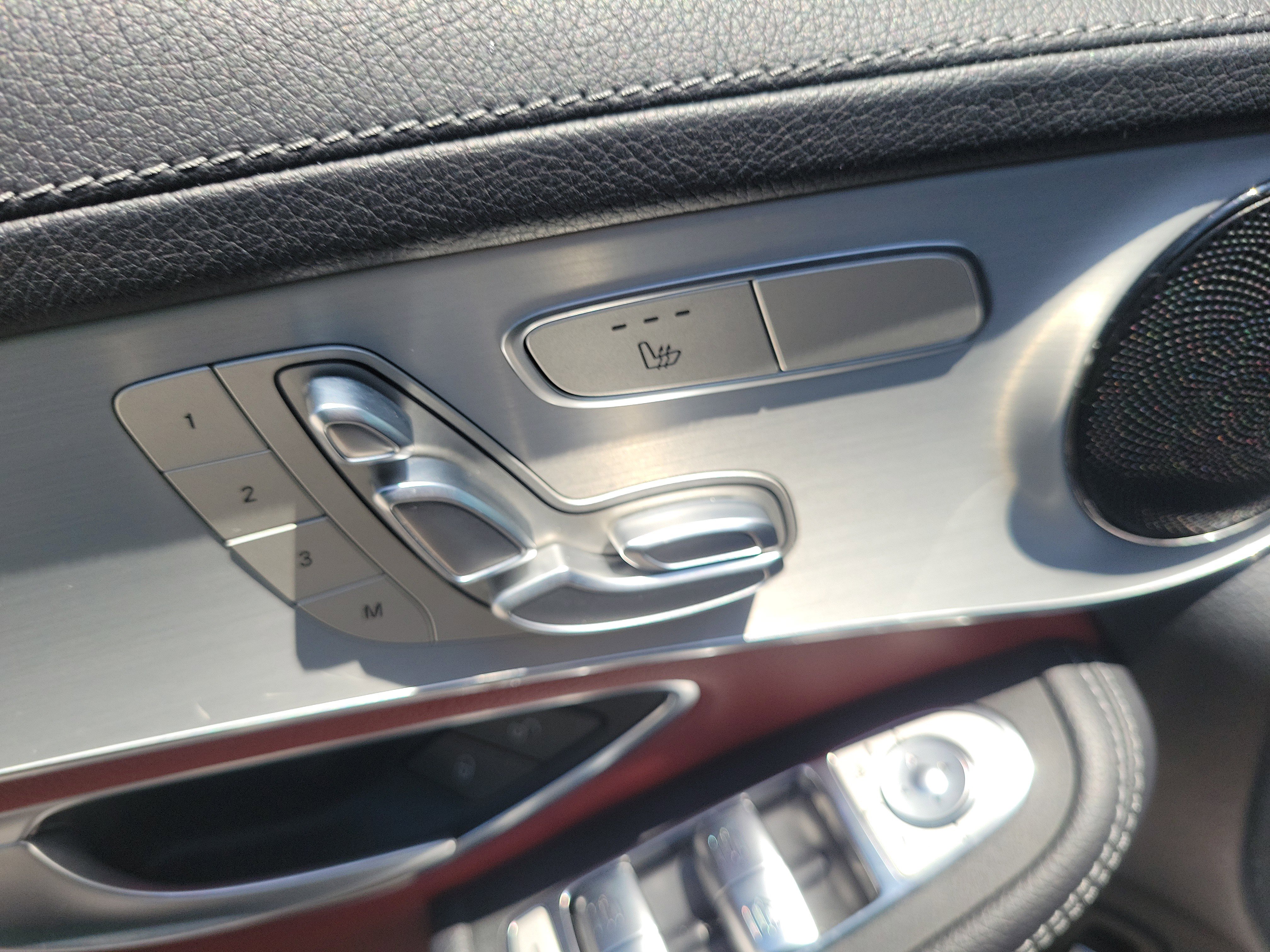 Used 2022 Mercedes-Benz GLC 43 AMG 4MATIC image 17