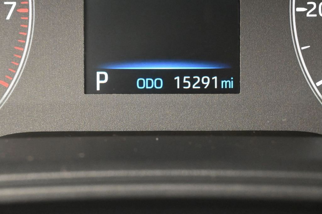 Used 2024 Toyota Corolla LE FWD image 29