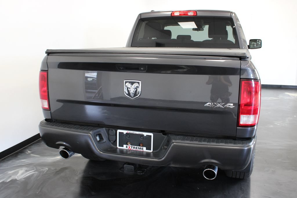 Used 2017 RAM 1500 Express AWD/4WD image 12