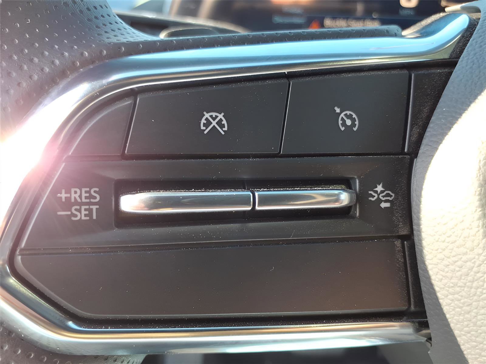 New 2026 Chevrolet Equinox EV LT w/ LPO, All-Weather Mat Package FWD image 19