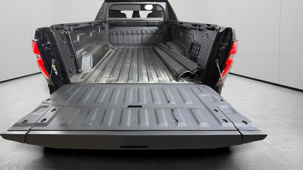 Certified 2024 Chevrolet Silverado EV RST image 32