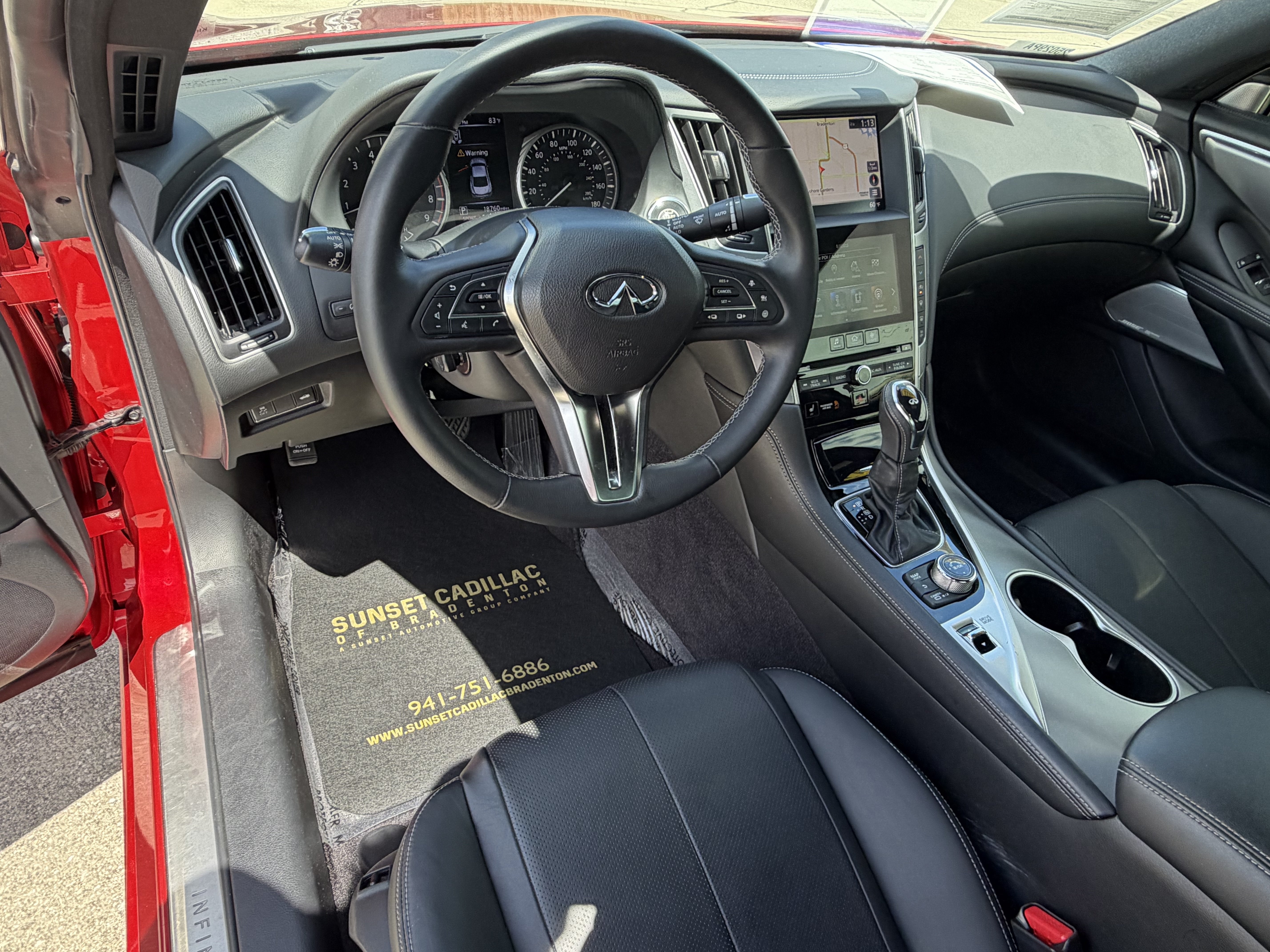 Used 2021 INFINITI Q60 3.0t Luxe w/ Essential Package RWD image 14