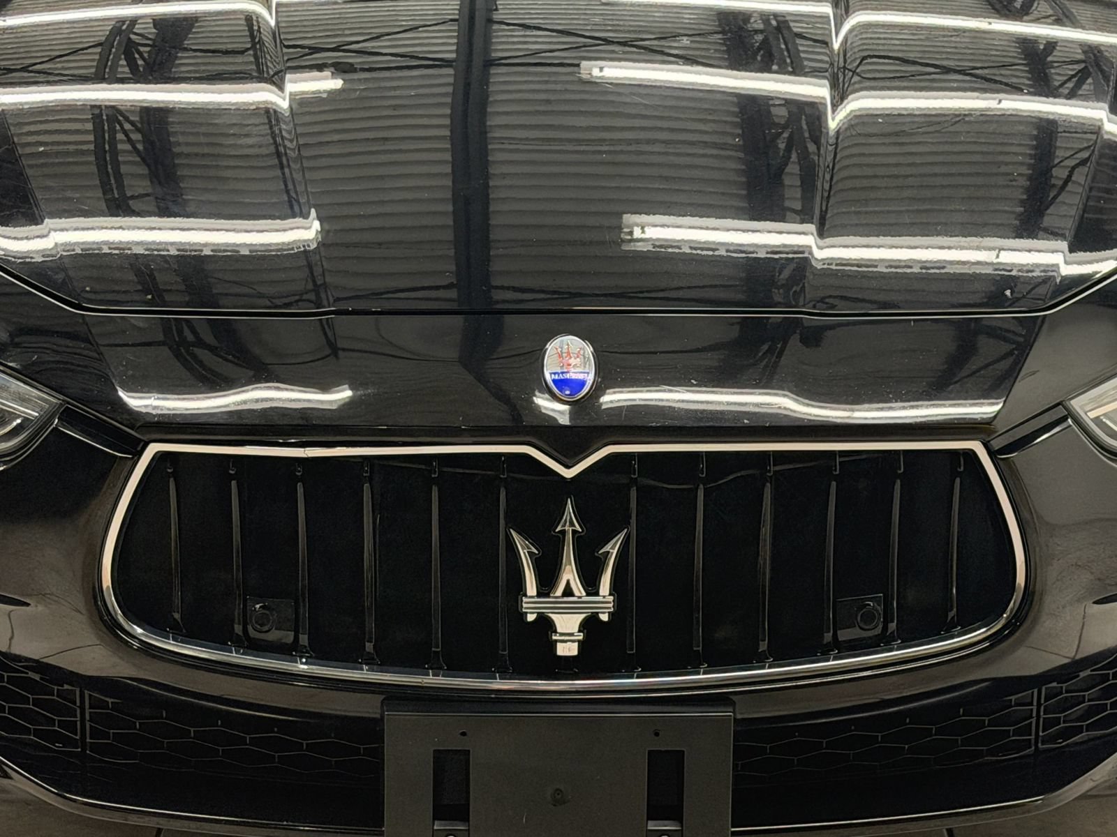 Used 2017 Maserati Ghibli S RWD image 5