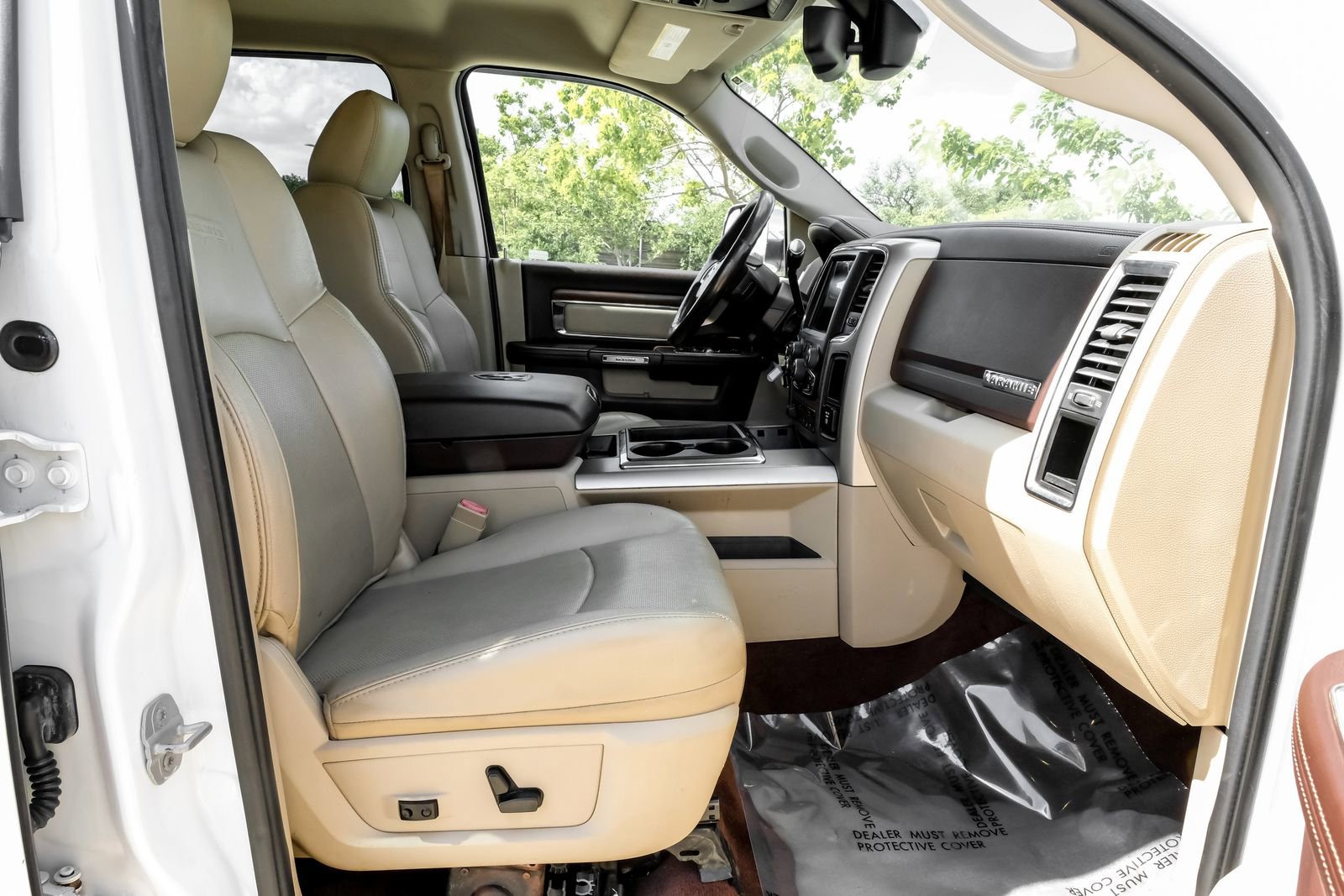 Used 2014 RAM 3500 Laramie image 42