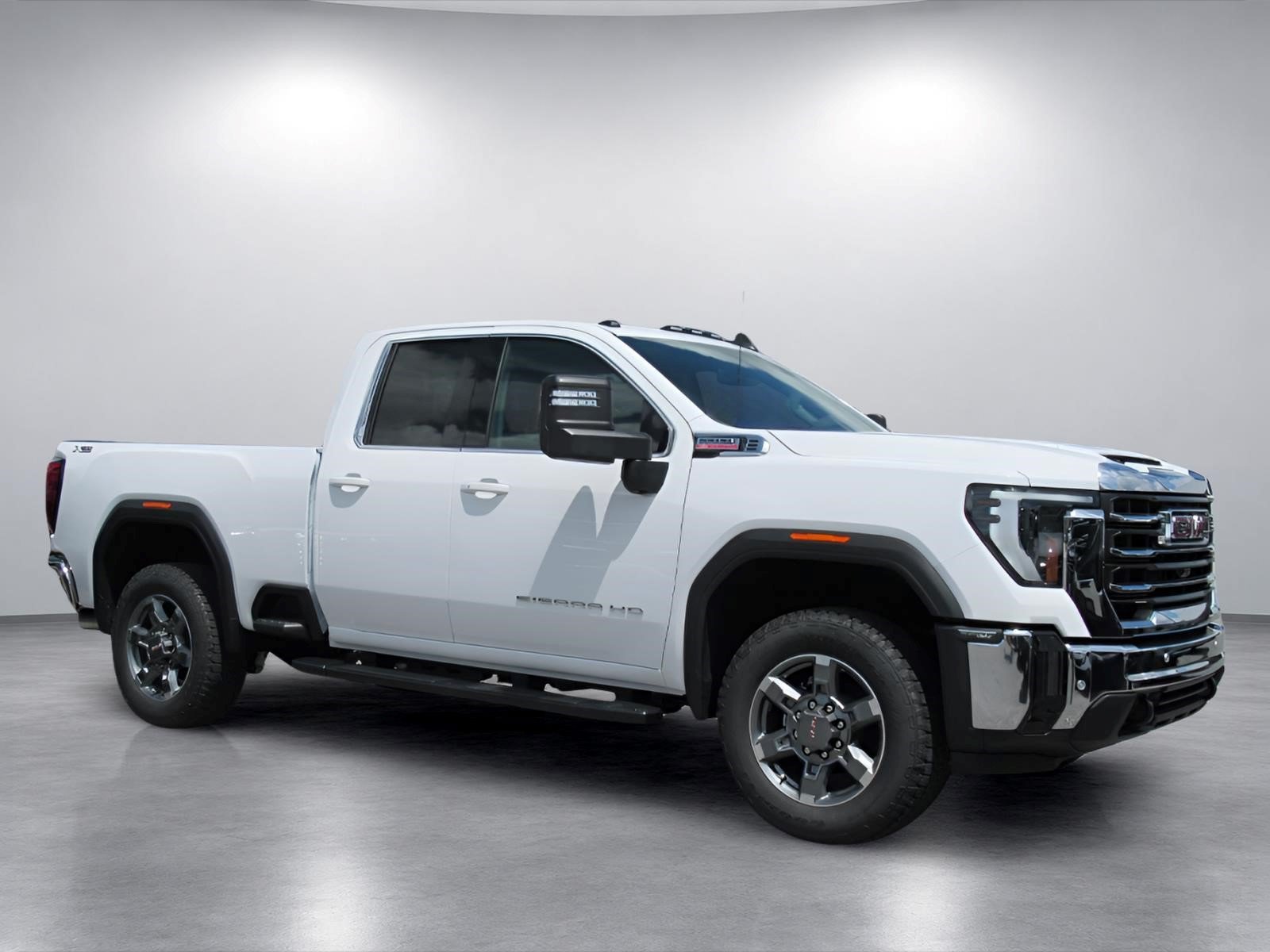 New 2026 GMC Sierra 2500 SLE w/ SLE Value Package; AWD/4WD image 1