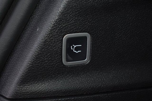 Used 2021 Chrysler Pacifica Limited w/ S Appearance Package FWD image 44