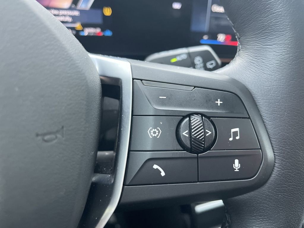 Used 2025 BMW X1 xDrive28i image 21