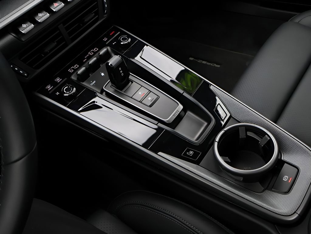 Certified 2025 Porsche 911 Carrera RWD image 20