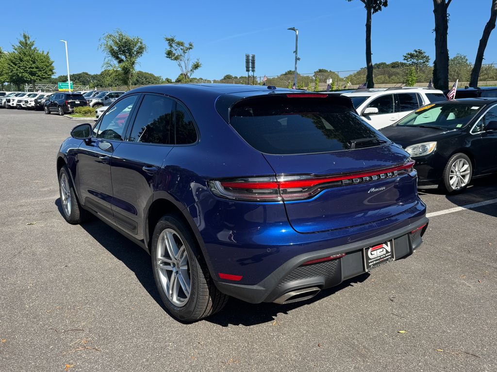 Used 2023 Porsche Macan Turbo AWD/4WD image 6