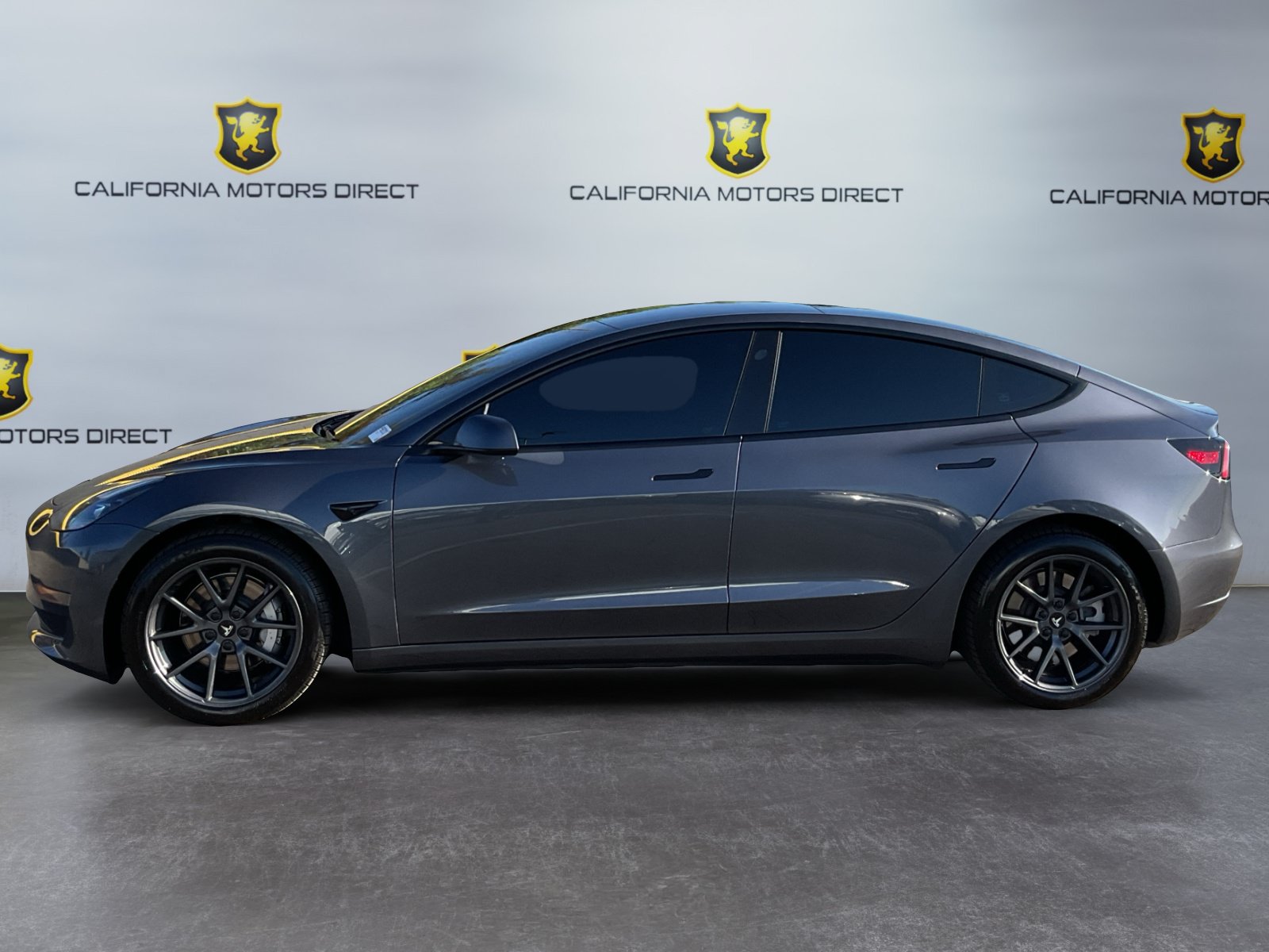 Used 2023 Tesla Model 3 Standard Range RWD image 8