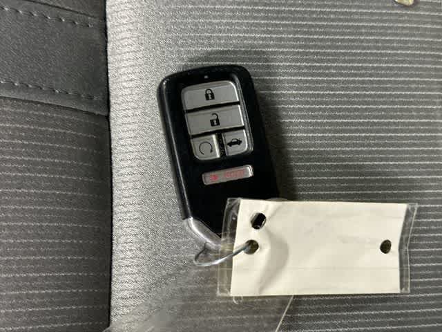Used 2020 Honda Accord EX image 32
