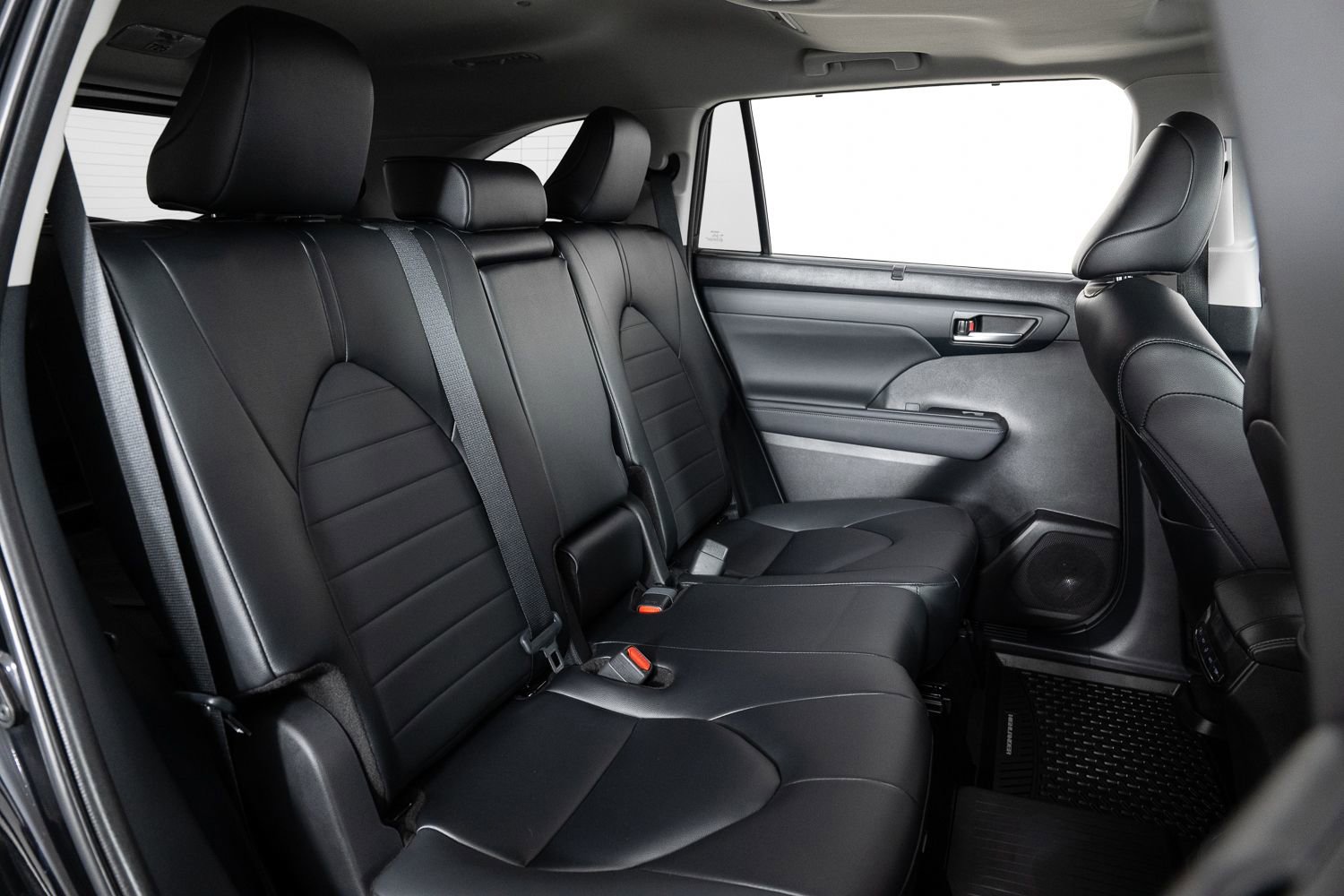 Used 2024 Toyota Highlander XLE image 26