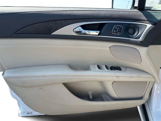 Used 2020 Lincoln MKZ Reserve w/ Elements Package AWD/4WD image 9