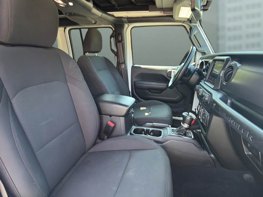 Used 2022 Jeep Wrangler Unlimited Sport w/ Sun And Sound Package AWD/4WD image 18