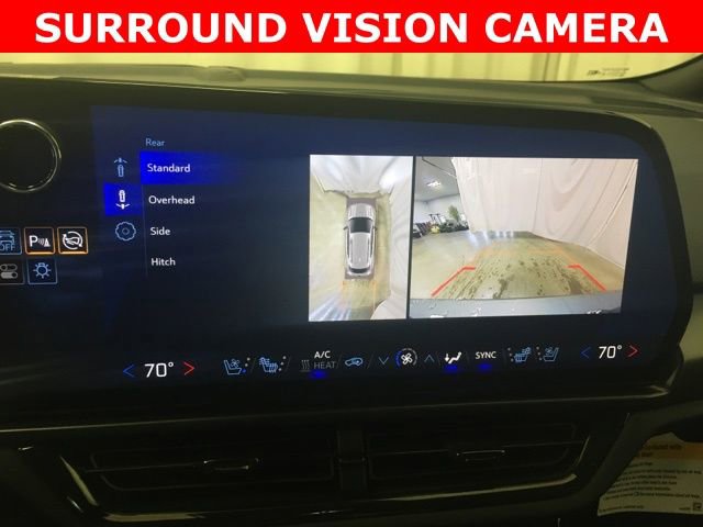Used 2024 Chevrolet Equinox EV RS FWD image 22