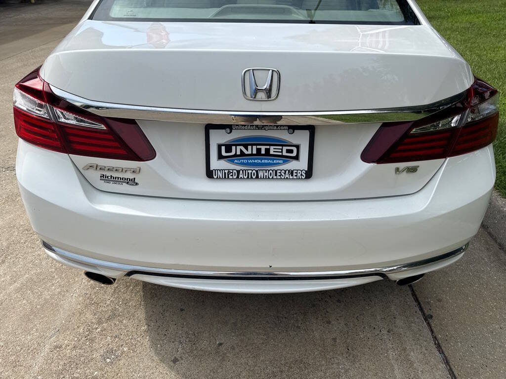 Used 2017 Honda Accord EX-L image 7