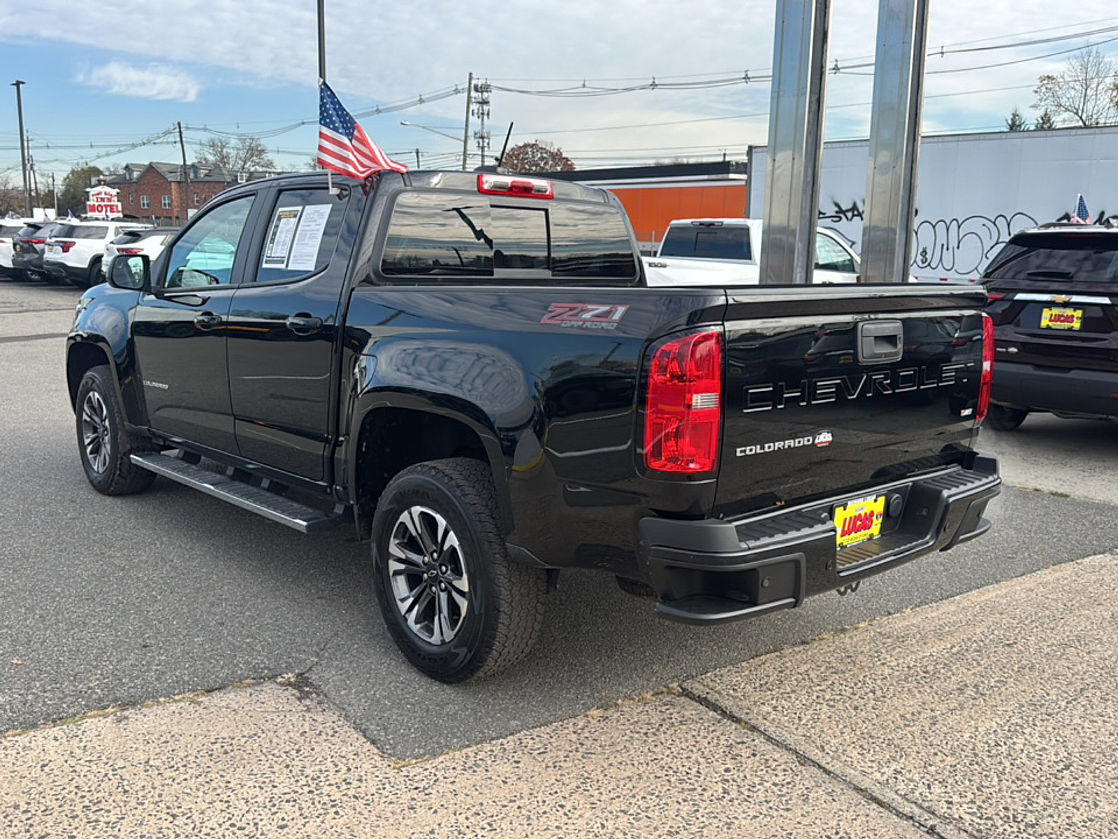 Used 2022 Chevrolet Colorado Z71 image 4