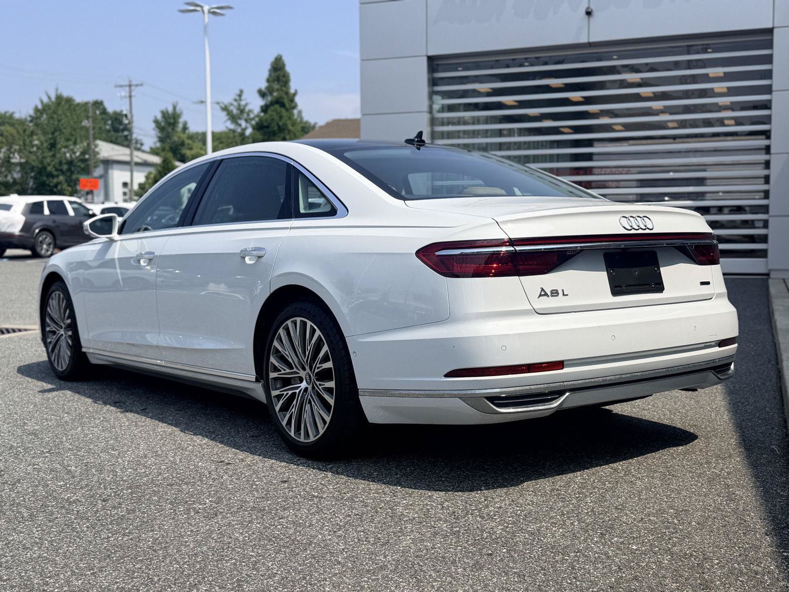 Certified 2021 Audi A8 L 3.0T w/ Executive Plus Package AWD/4WD image 4
