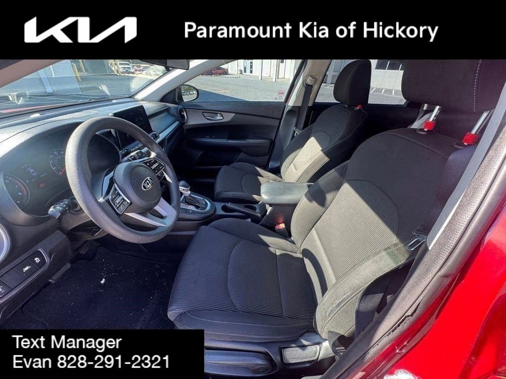 Used 2020 Kia Forte LXS image 9