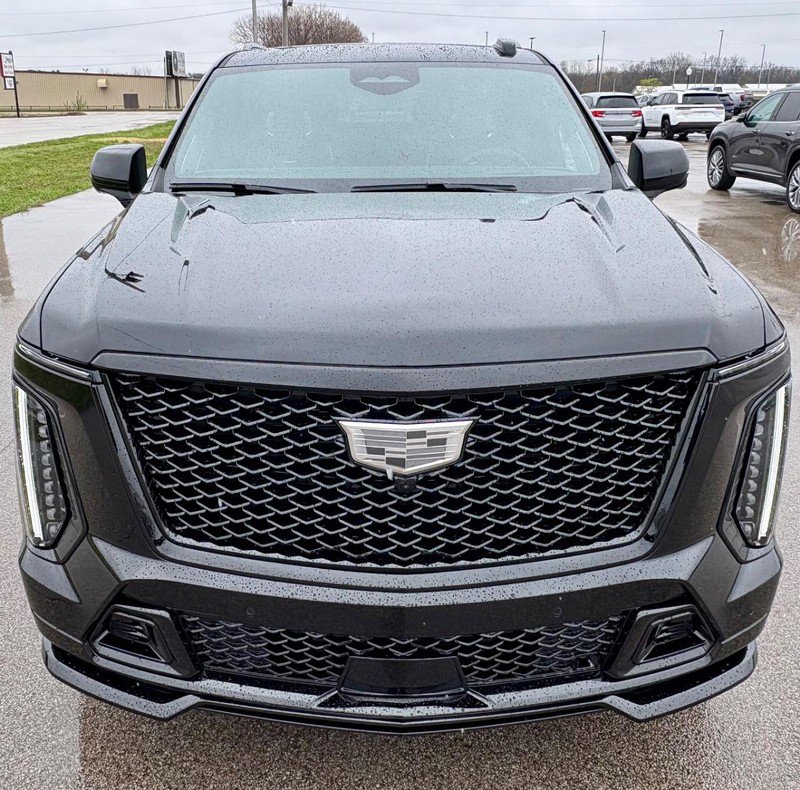 New 2026 Cadillac Escalade V image 10