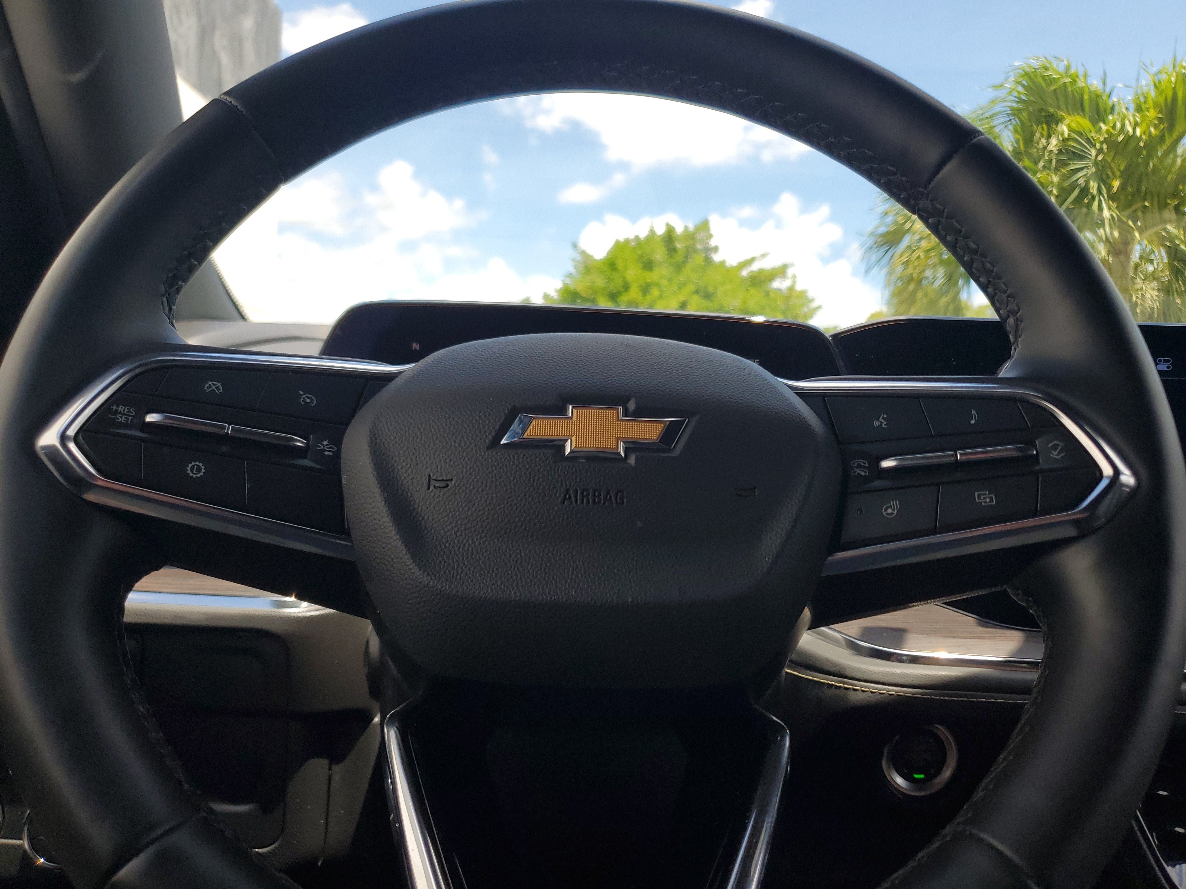 Certified 2025 Chevrolet Tahoe Premier AWD/4WD image 24