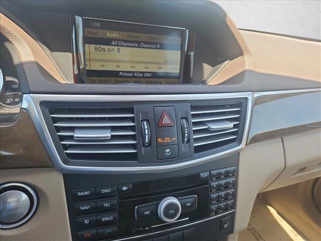 Used 2010 Mercedes-Benz E 350 4MATIC Sedan image 14