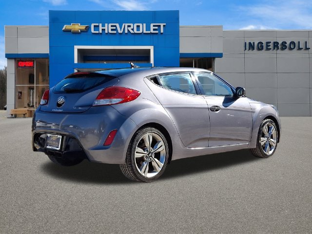 Used 2017 Hyundai Veloster Value Edition FWD image 24