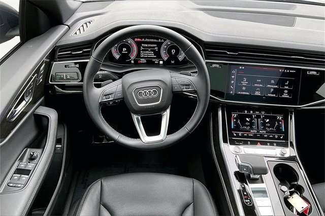 Used 2025 Audi Q8 Premium Plus w/ Premium Plus Package image 5