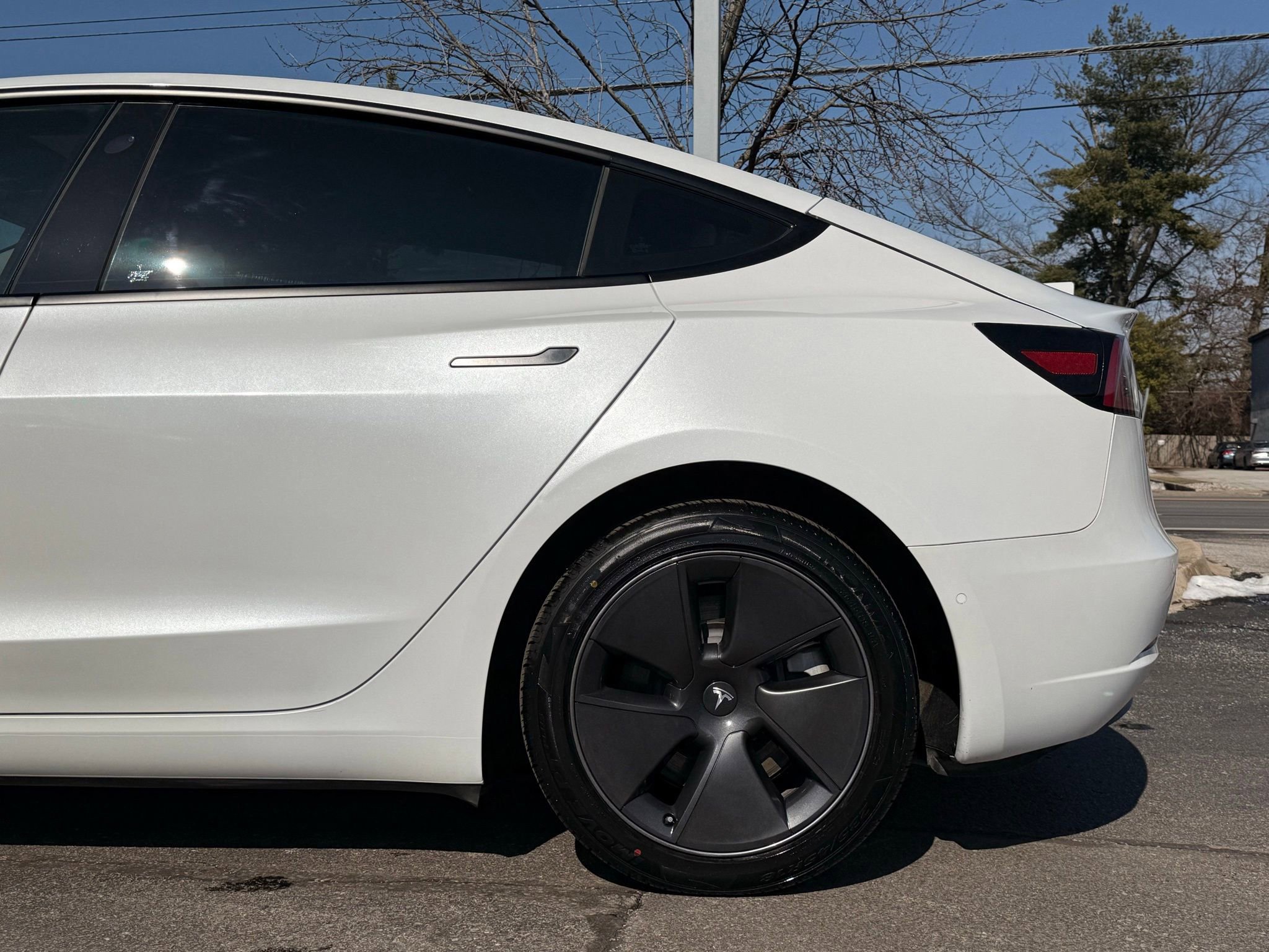Used 2021 Tesla Model 3 Standard Range Plus image 13