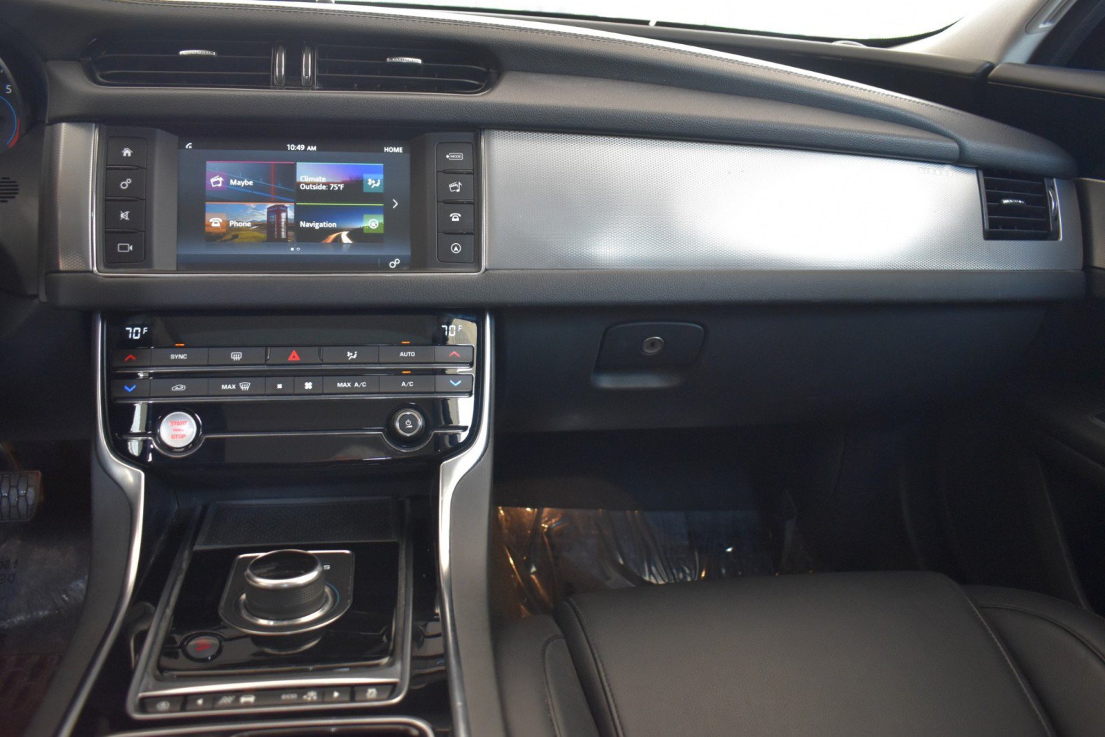 Used 2018 Jaguar XF AWD image 10