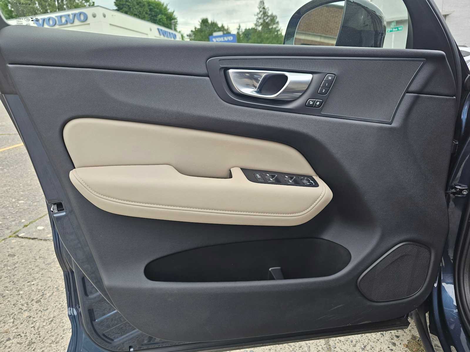 Certified 2026 Volvo XC60 B5 Plus w/ Protection Package Premier AWD/4WD image 24