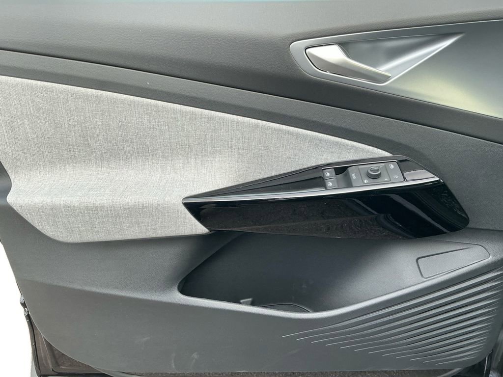 New 2026 Volkswagen ID.4 Pro image 19