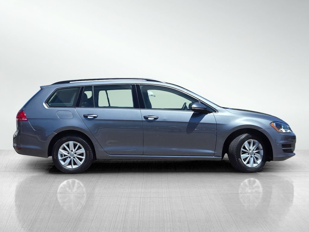 Used 2015 Volkswagen Golf S FWD image 4