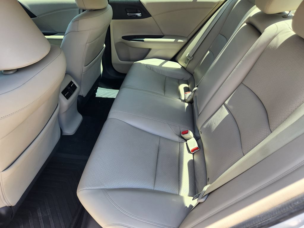 Used 2016 Honda Accord EX-L image 13