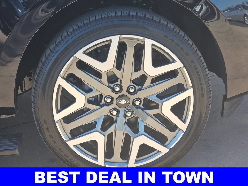 New 2025 Ford Expedition Max Platinum w/ Platinum Ultimate Package AWD/4WD image 39