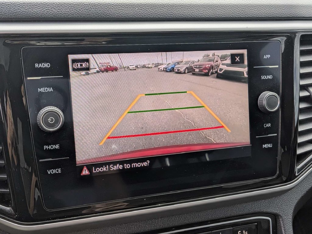 Used 2022 Volkswagen Atlas SE FWD image 21