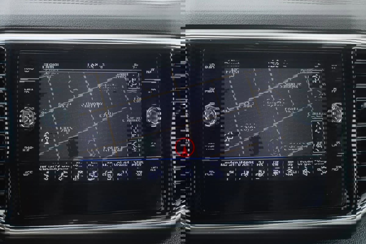 Used 2018 Volkswagen Atlas SEL Premium image 25