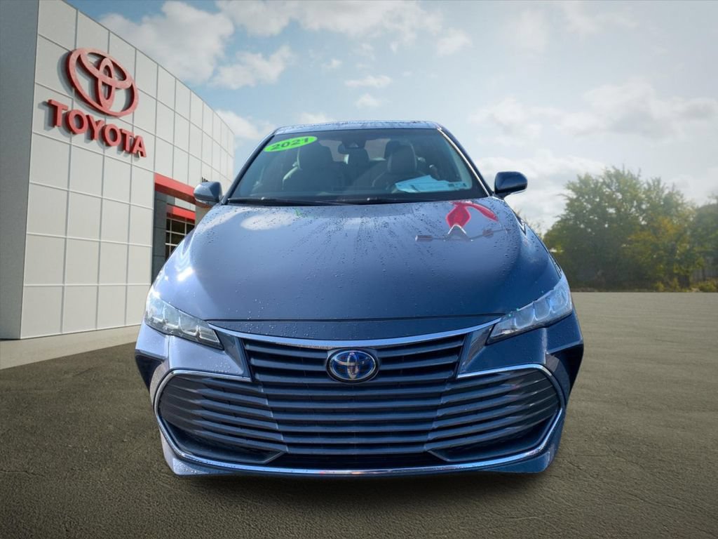 Used 2021 Toyota Avalon XLE w/ Moonroof Package FWD image 8
