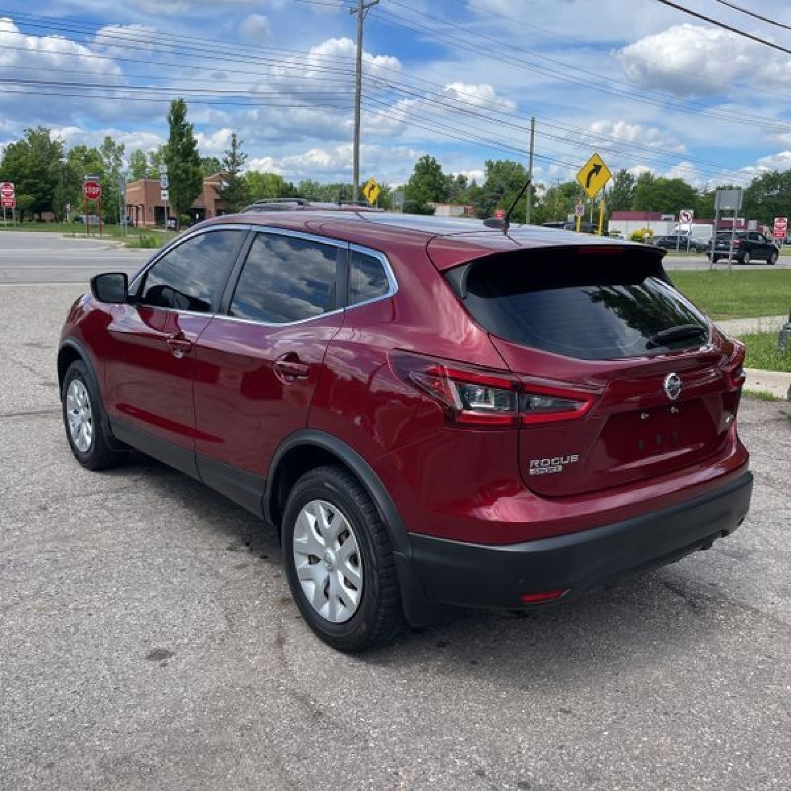 Used 2020 Nissan Rogue Sport S AWD/4WD image 7