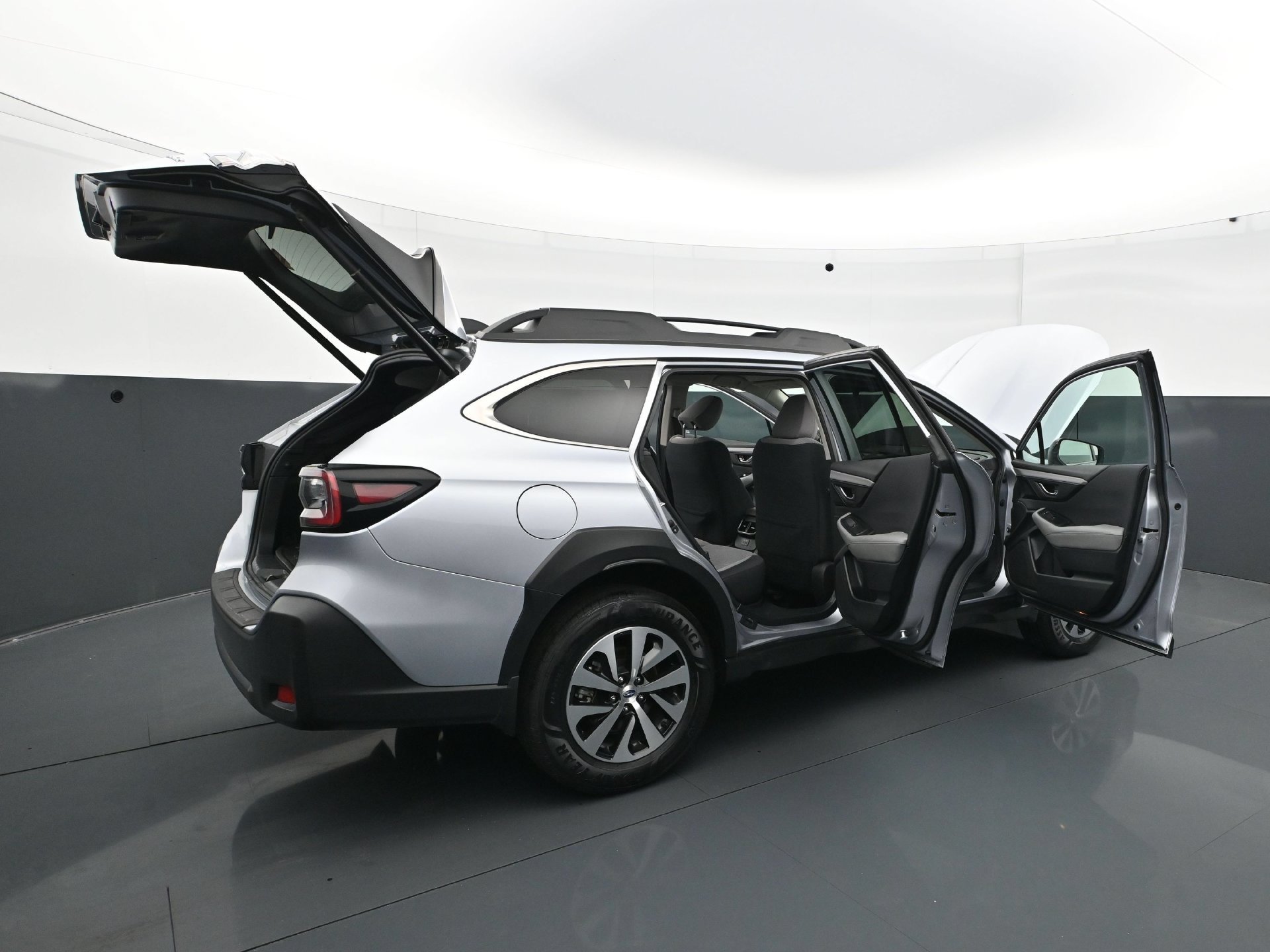 Used 2025 Subaru Outback Premium AWD/4WD image 34